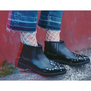 T.U.K. Black Studded Jam Boots Pointed Ankle Boot Silver Studs Women’s 10